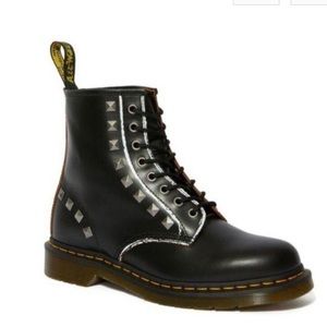 DR MARTENS 1460 STUD VINTAGE SMOOTH BLACK❤️